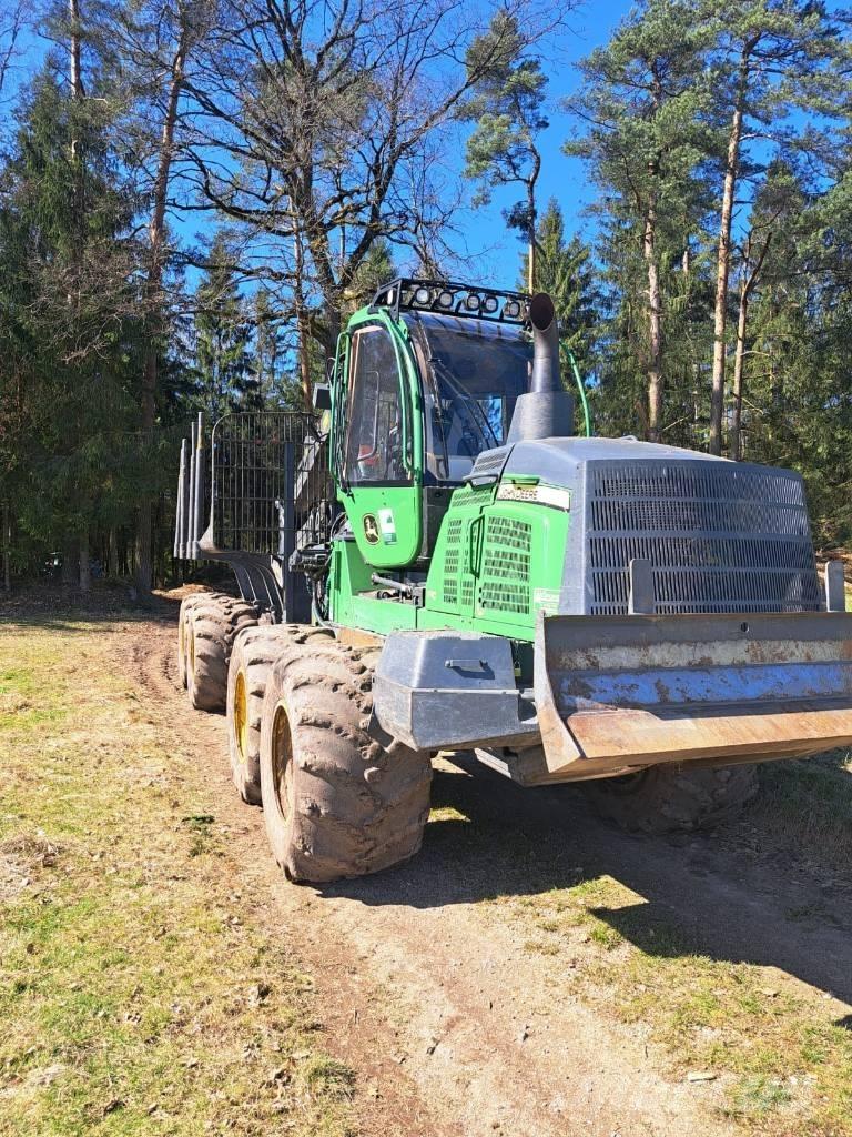 John Deere 1110 G Форвардеры