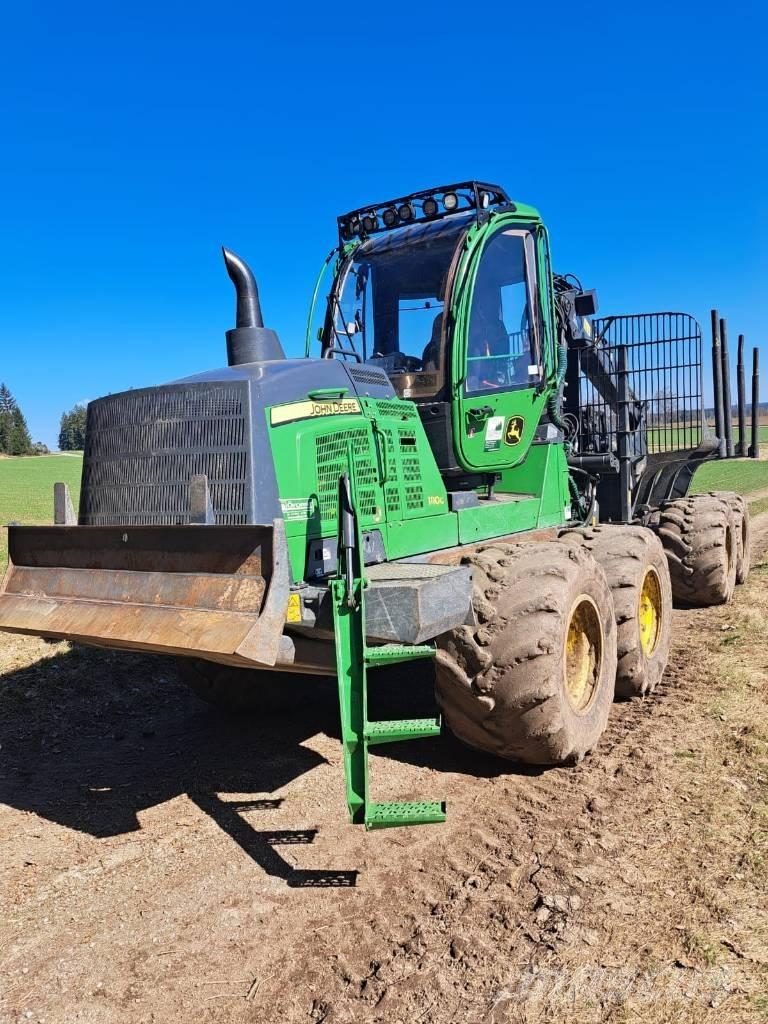 John Deere 1110 G Форвардеры