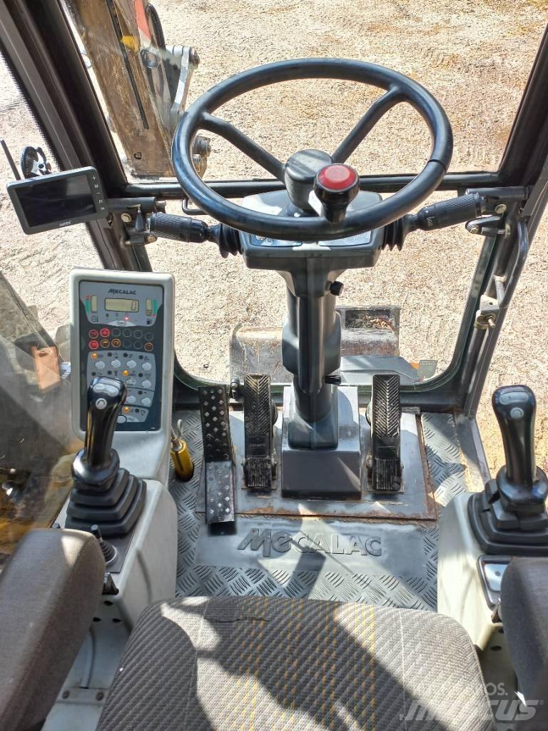 Mecalac 12 M XT Экскаваторы-погрузчики