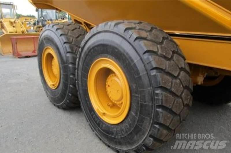 Bell B30E Шарнирно-сочленённые самосвалы