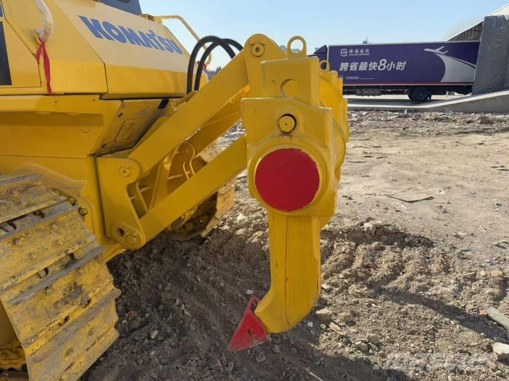 Komatsu D 85 EX-18 Гусеничные бульдозеры