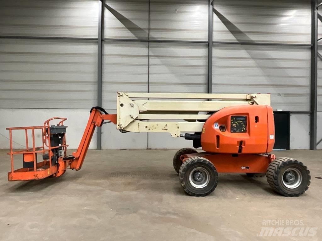 JLG 450 AJ Коленчатые подъемники