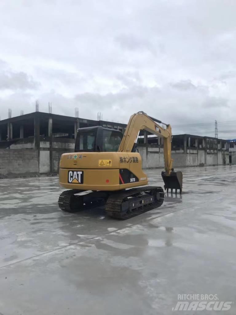 CAT 307 D Малые экскаваторы 7т-12т