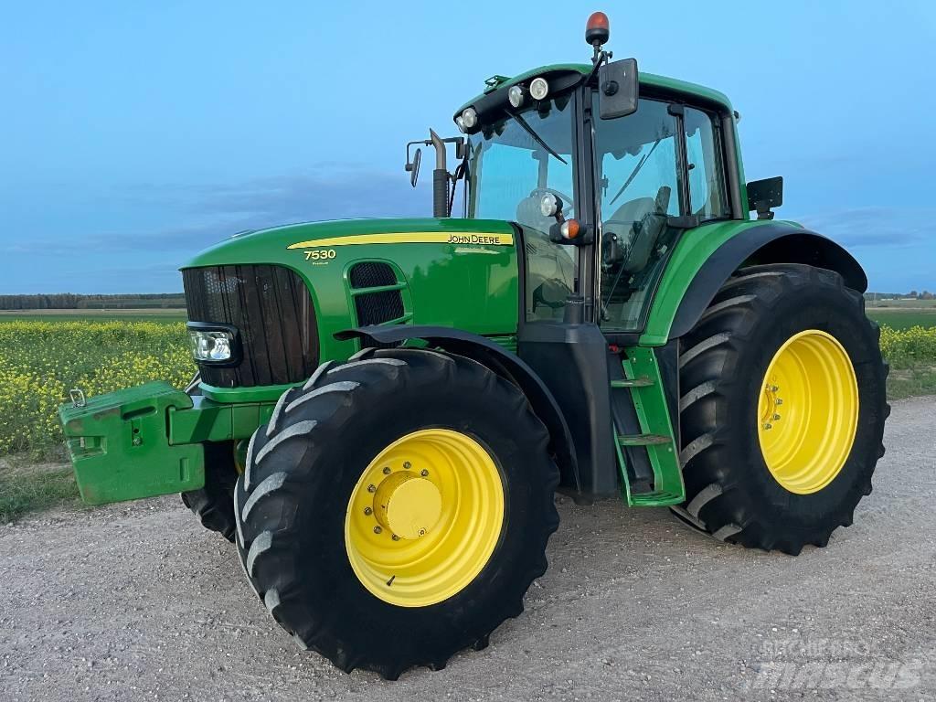 John Deere 7530 Трактора