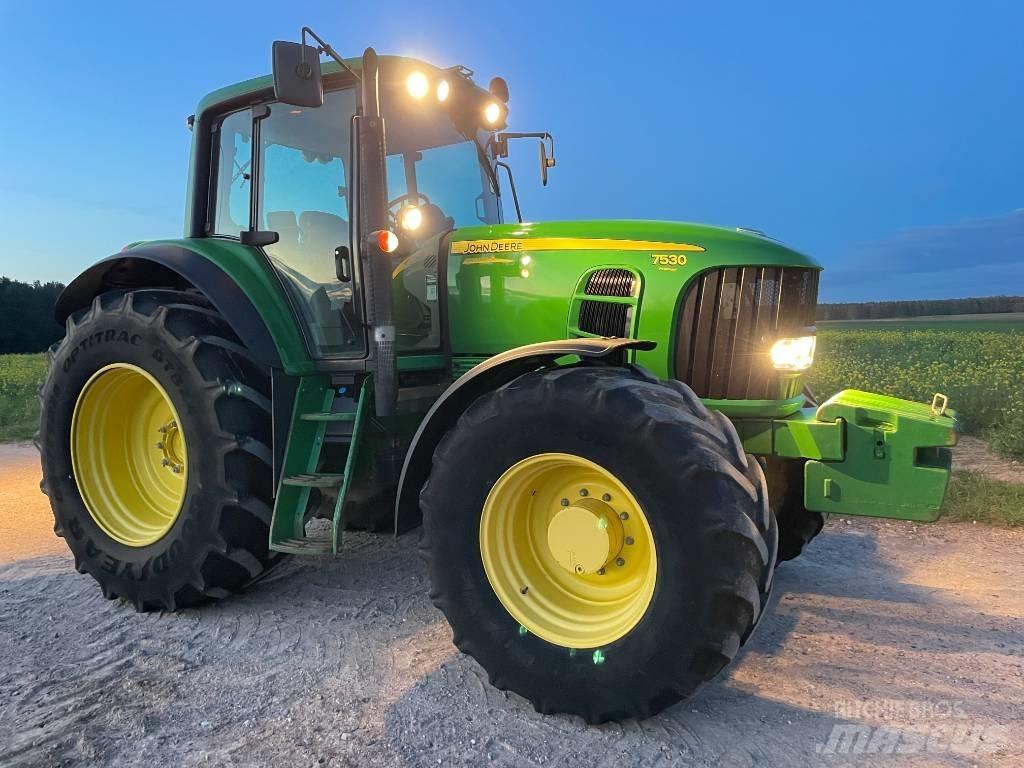 John Deere 7530 Трактора