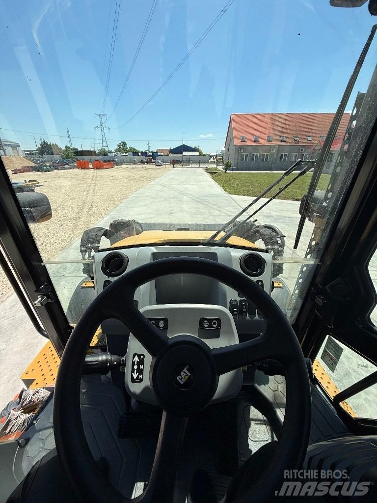 CAT 432f2 Экскаваторы-погрузчики