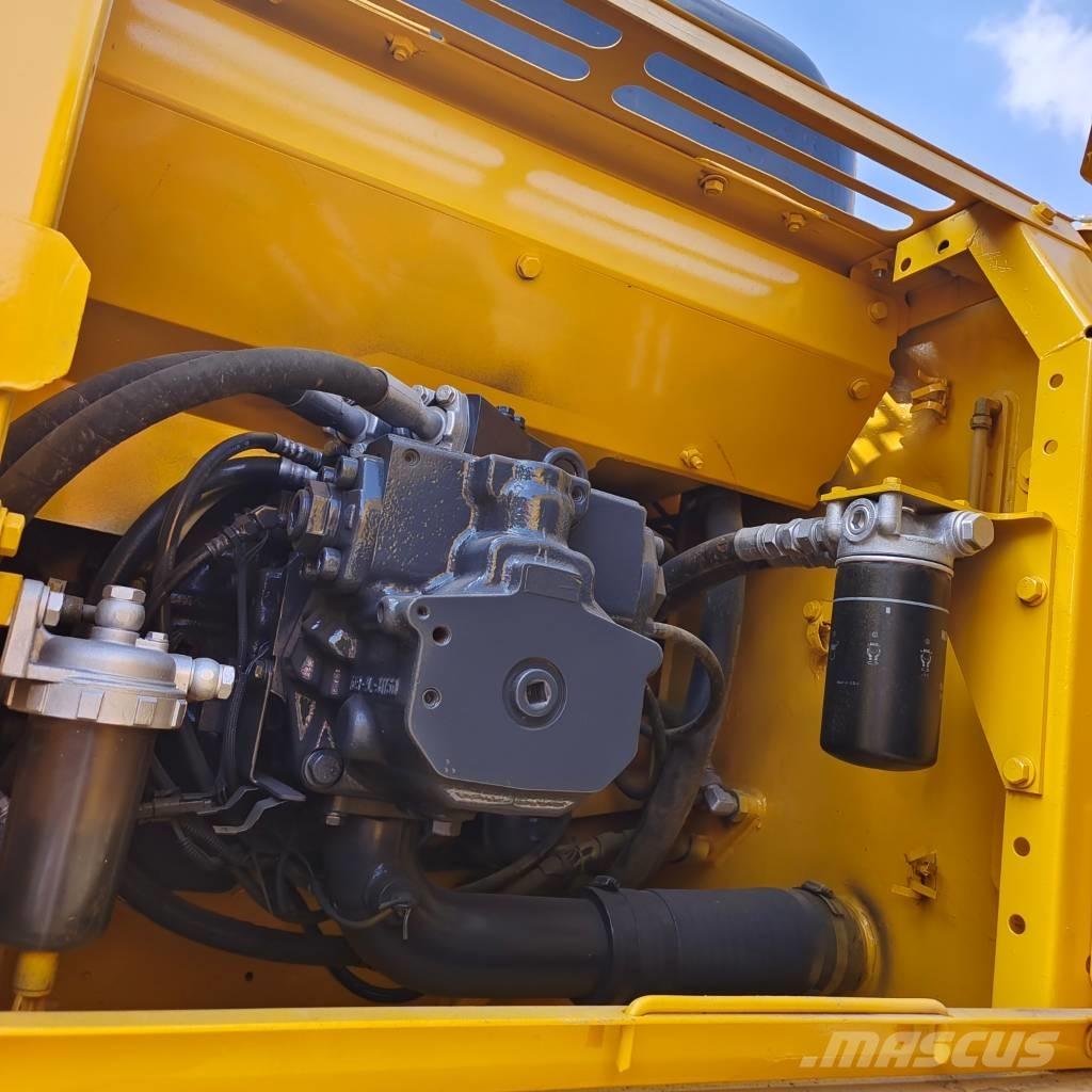 Komatsu PC 300-7 Гусеничные экскаваторы