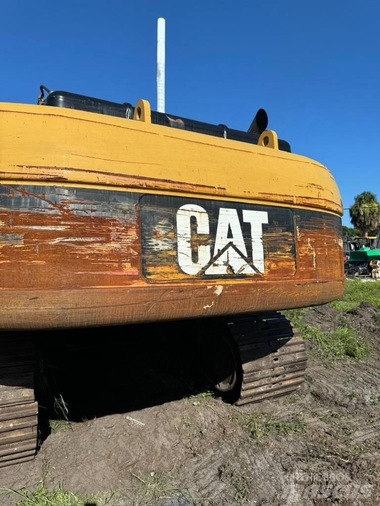 CAT 330 L Гусеничные экскаваторы
