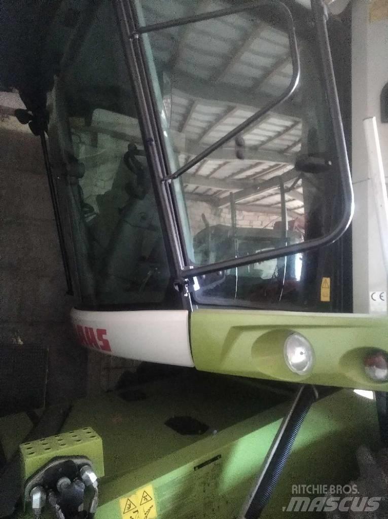 CLAAS Tucano 320 Зерноуборочные комбайны