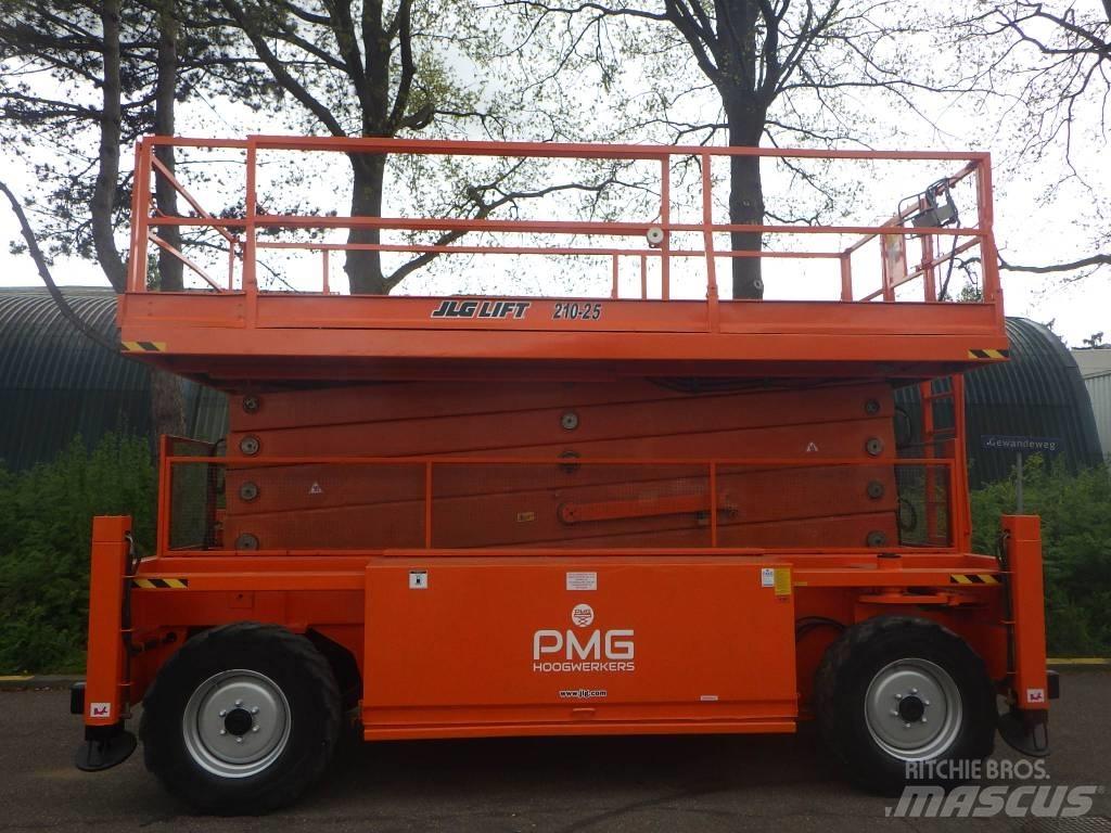 JLG 210-25 Ножничные подъемники