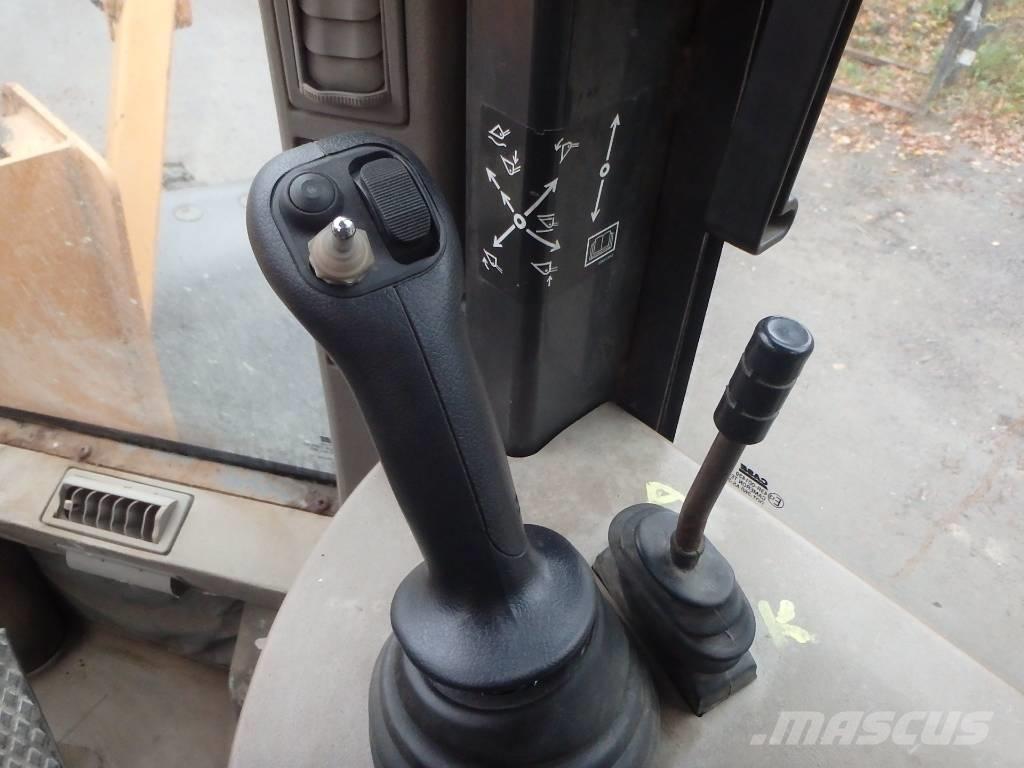 CASE 721 D 4x4 Фронтальные погрузчики