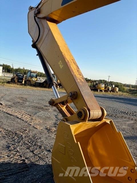 CAT 320 D Гусеничные экскаваторы