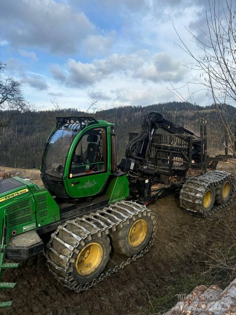 John Deere 1110 E Форвардеры