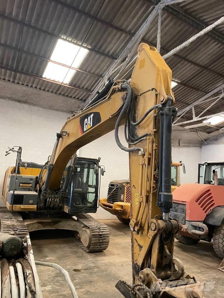 CAT 320 E Гусеничные экскаваторы
