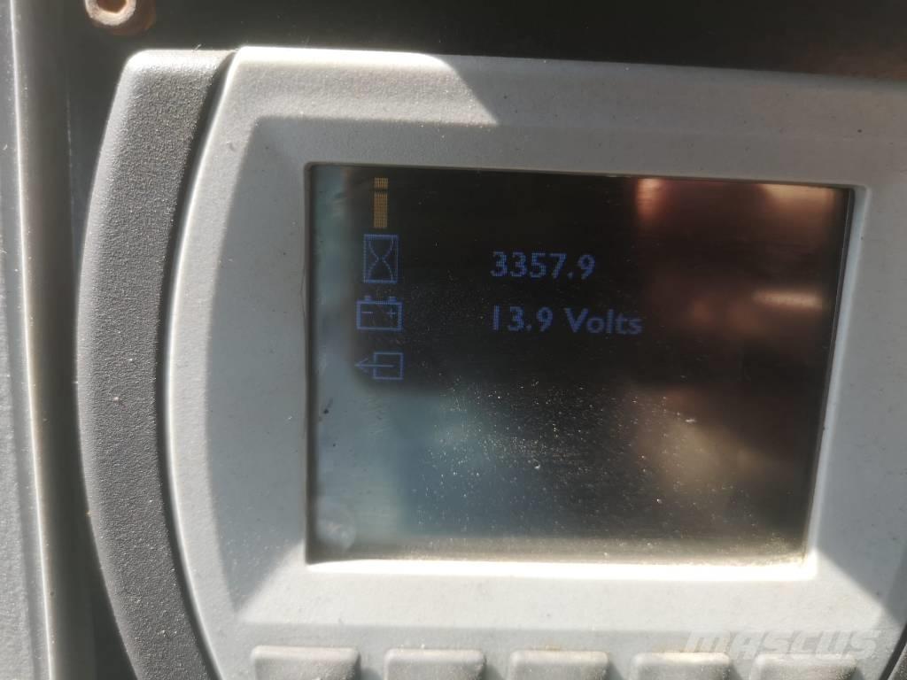 JCB 100 C Малые экскаваторы 7т-12т