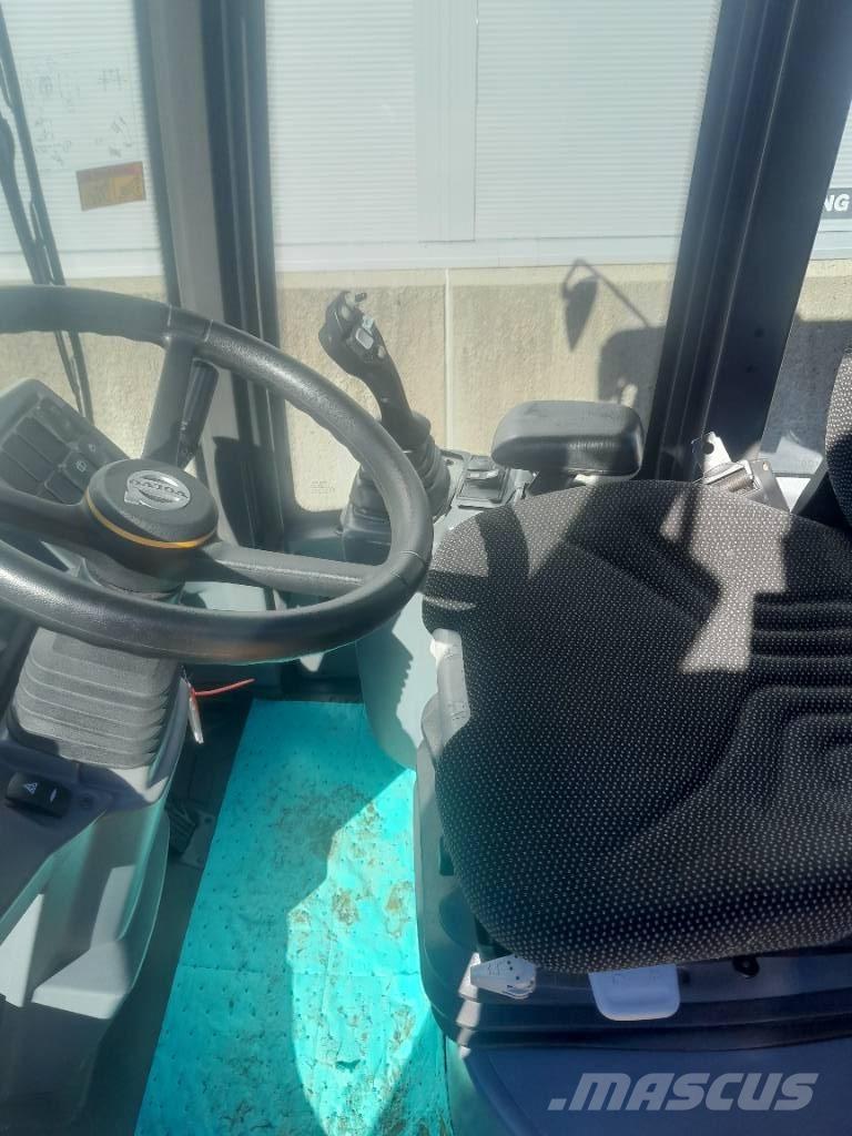 Volvo L35GS Фронтальные погрузчики