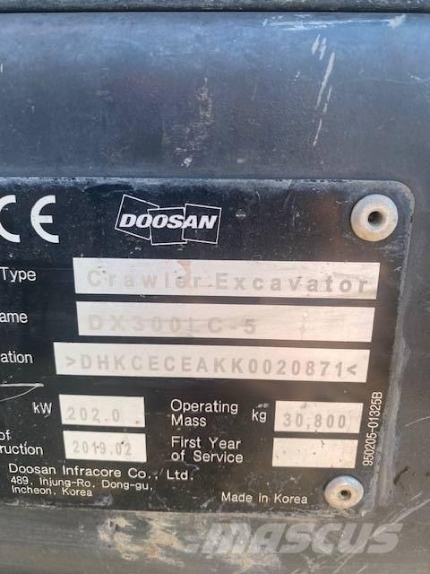 Doosan DX 300 LC-5 Гусеничные экскаваторы
