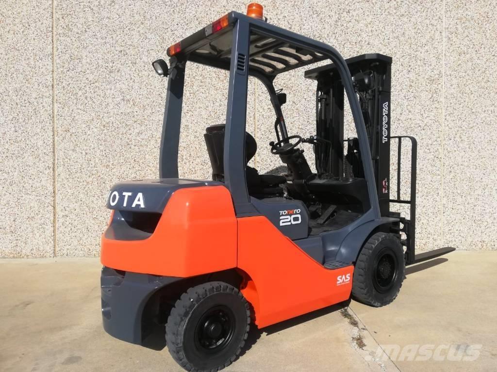 Toyota 02-8 FG F 20 Газовые погрузчики