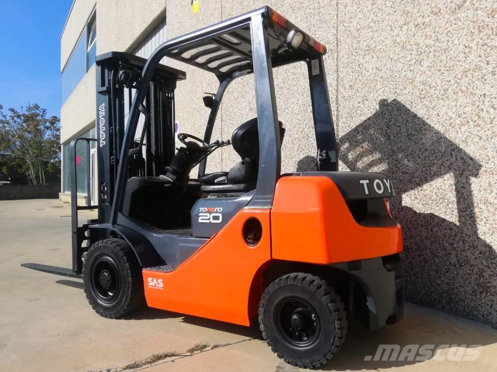 Toyota 02-8 FG F 20 Газовые погрузчики