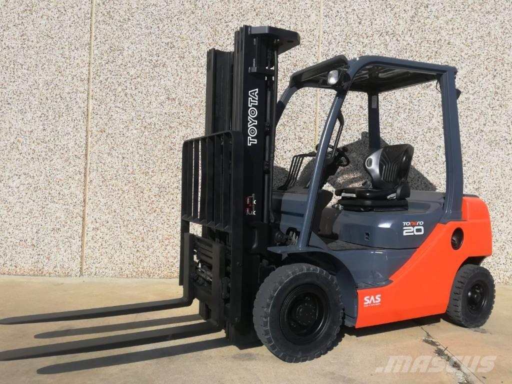 Toyota 02-8 FG F 20 Газовые погрузчики