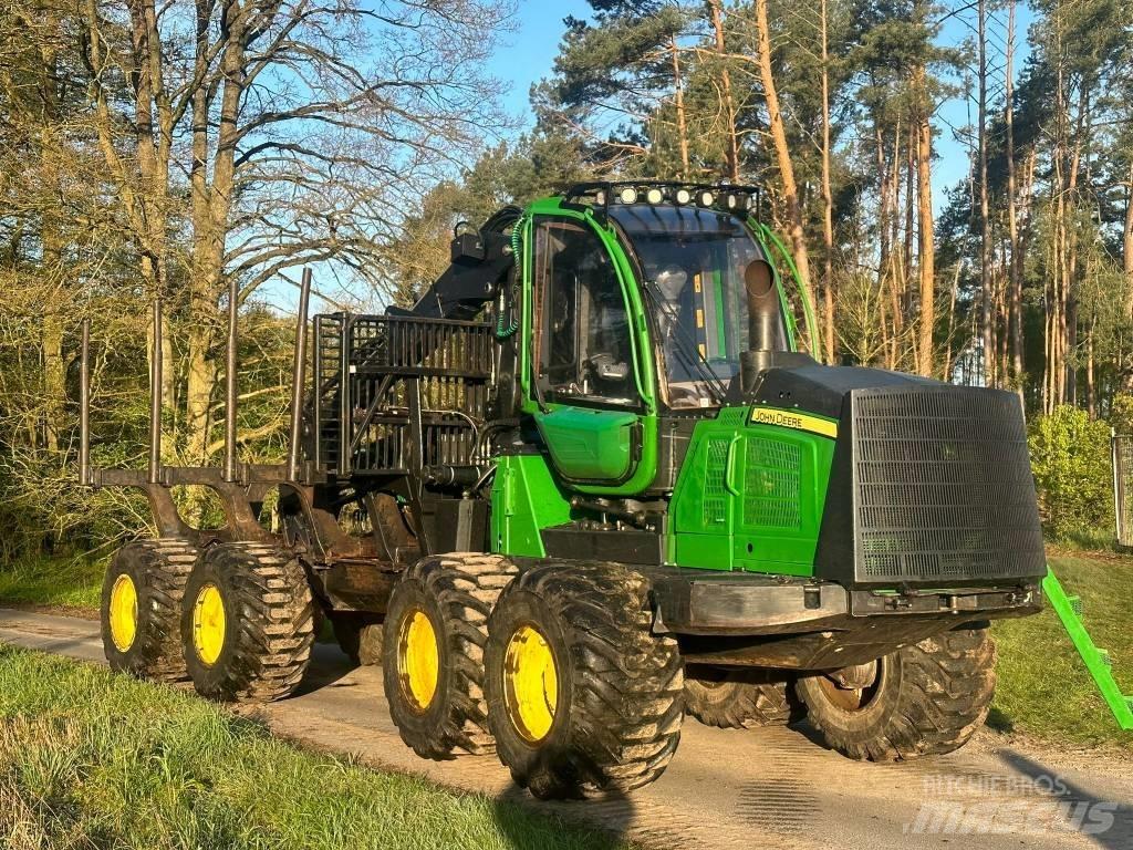 John Deere 1210 E Форвардеры