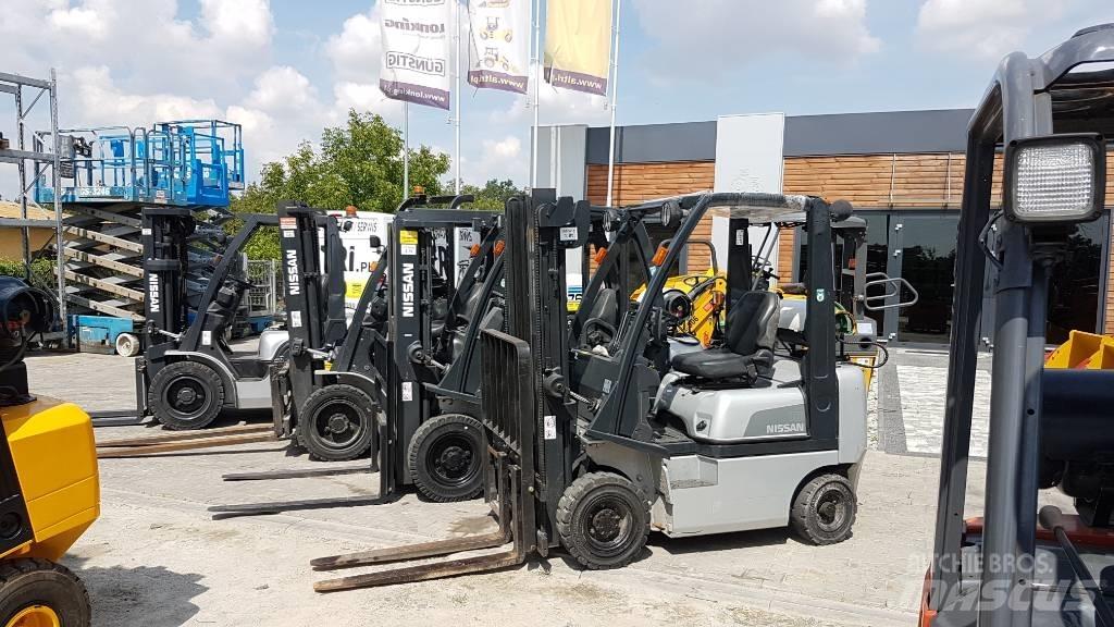 Nissan U1D2A25LQ Газовые погрузчики