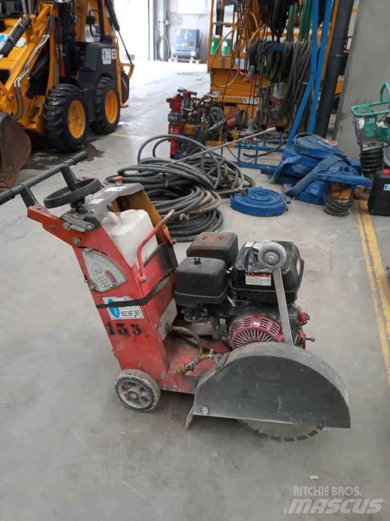 Husqvarna FS400LV Строительная техника - Другие