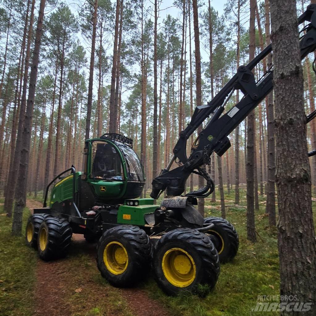 John Deere 1270E Харвестеры