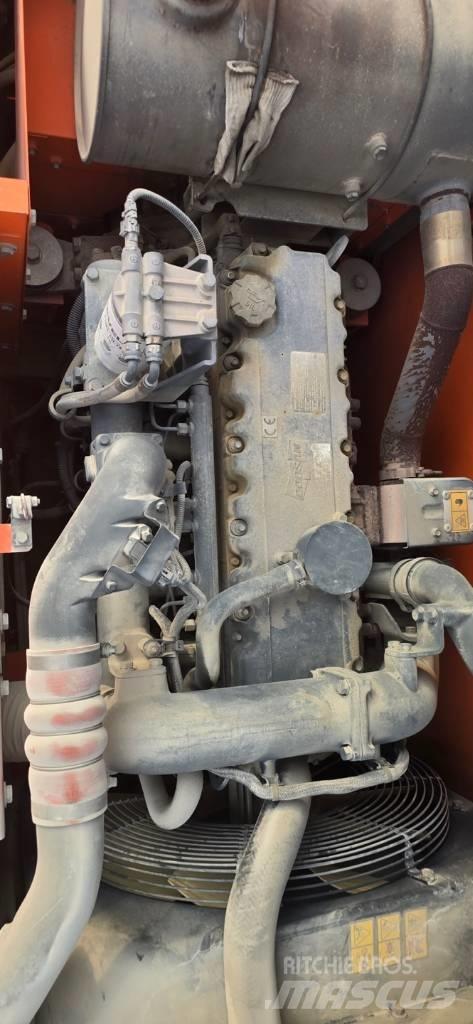 Doosan DX 210 W Колёсные экскаваторы