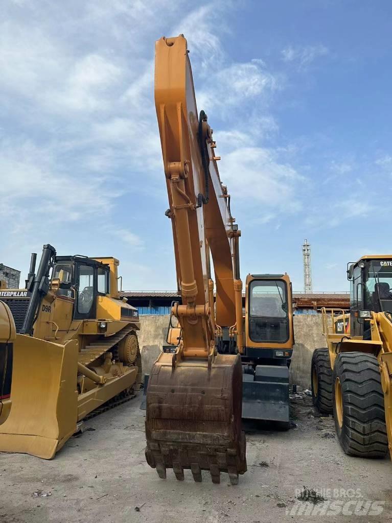 Hyundai DH210W-9 Колёсные экскаваторы