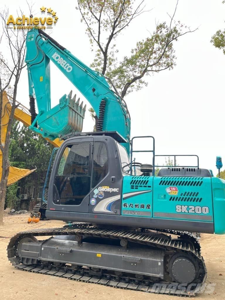 Kobelco SK 200 Гусеничные экскаваторы