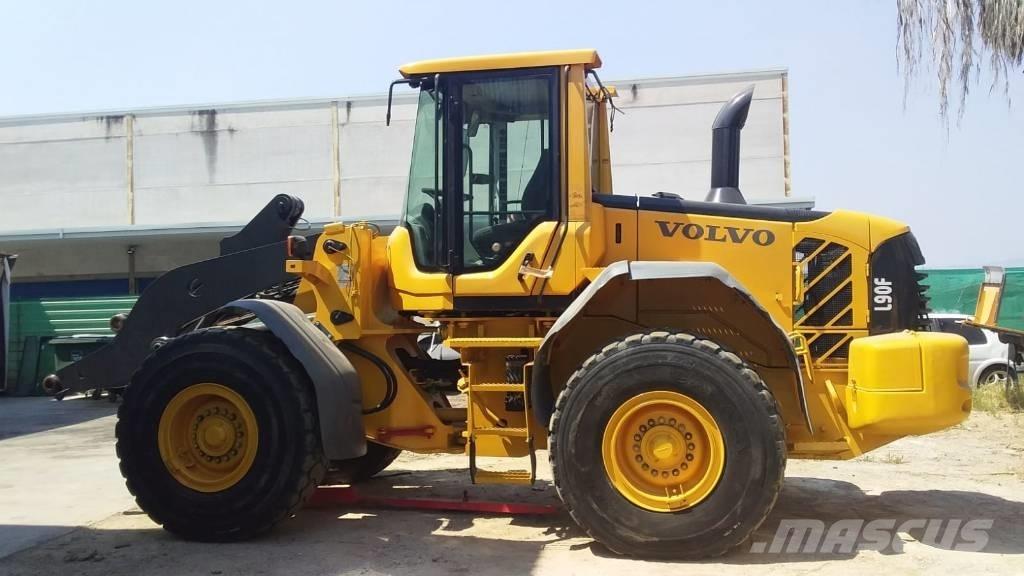 Volvo L90F Фронтальные погрузчики