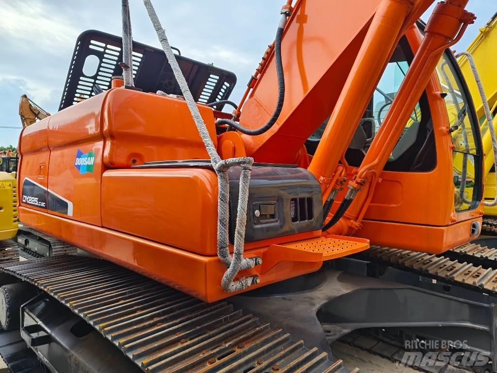 Doosan DX 225 LC Гусеничные экскаваторы