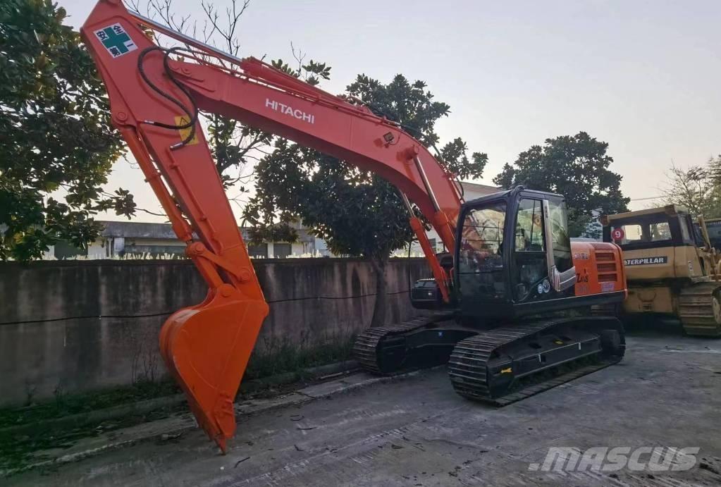 Hitachi ZX 200 Гусеничные экскаваторы