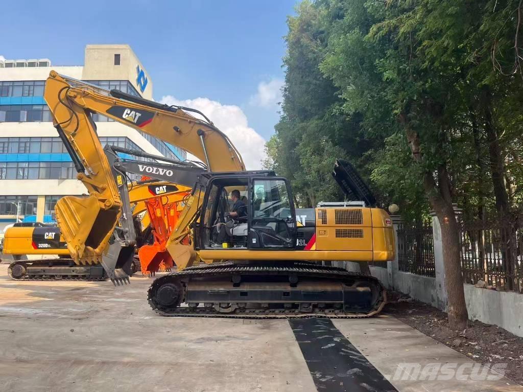 CAT 325 D L Гусеничные экскаваторы