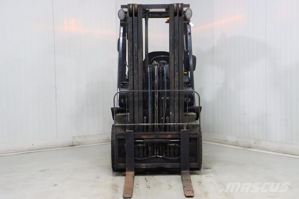 Nissan U1D2A20LQ Газовые погрузчики