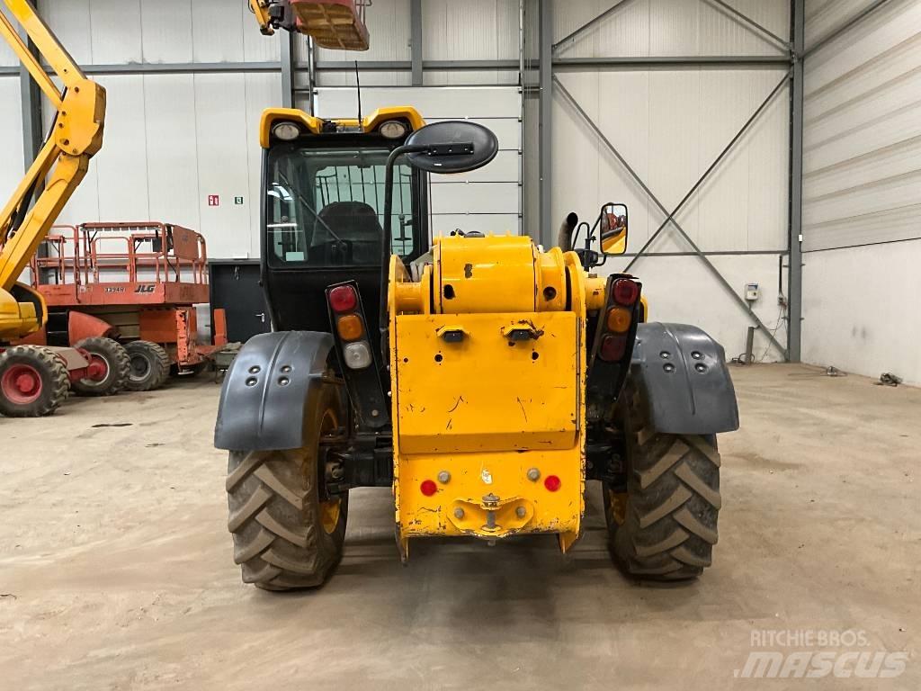 JCB 535-125 Телескопические погрузчики