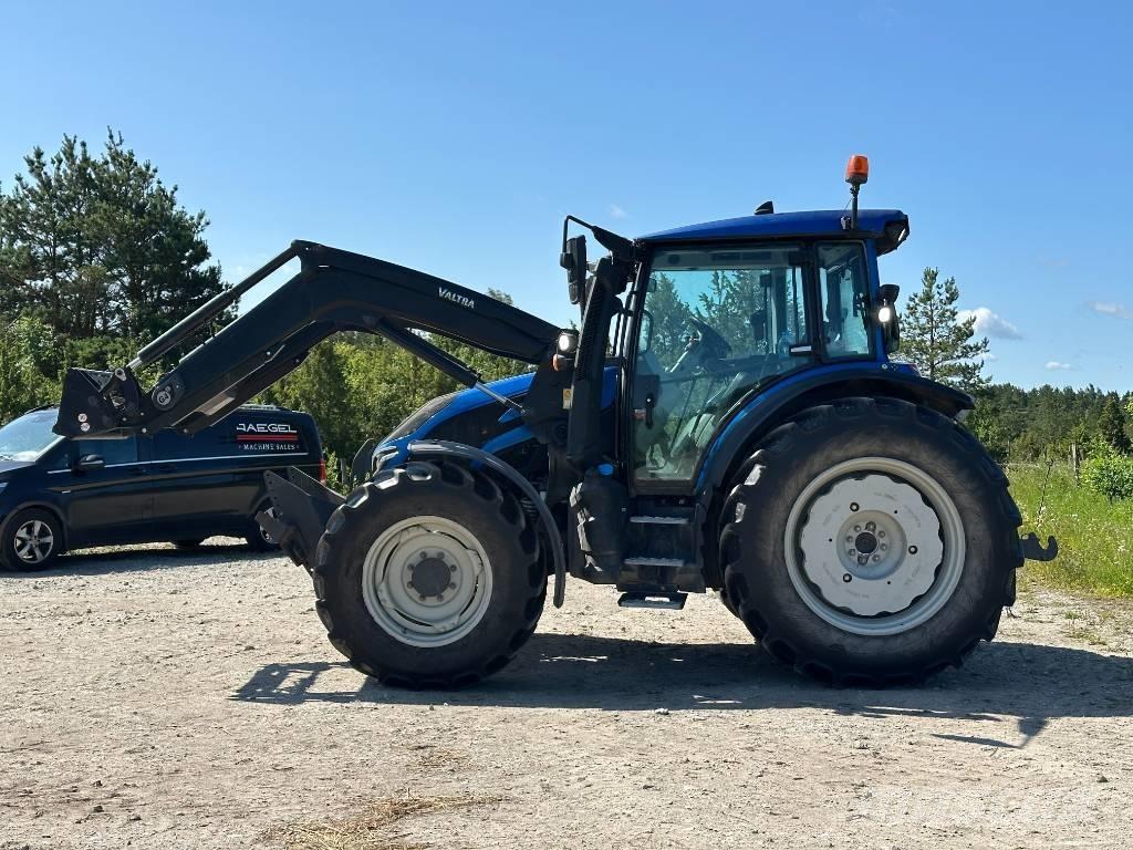 Valtra G 135 Versu Трактора