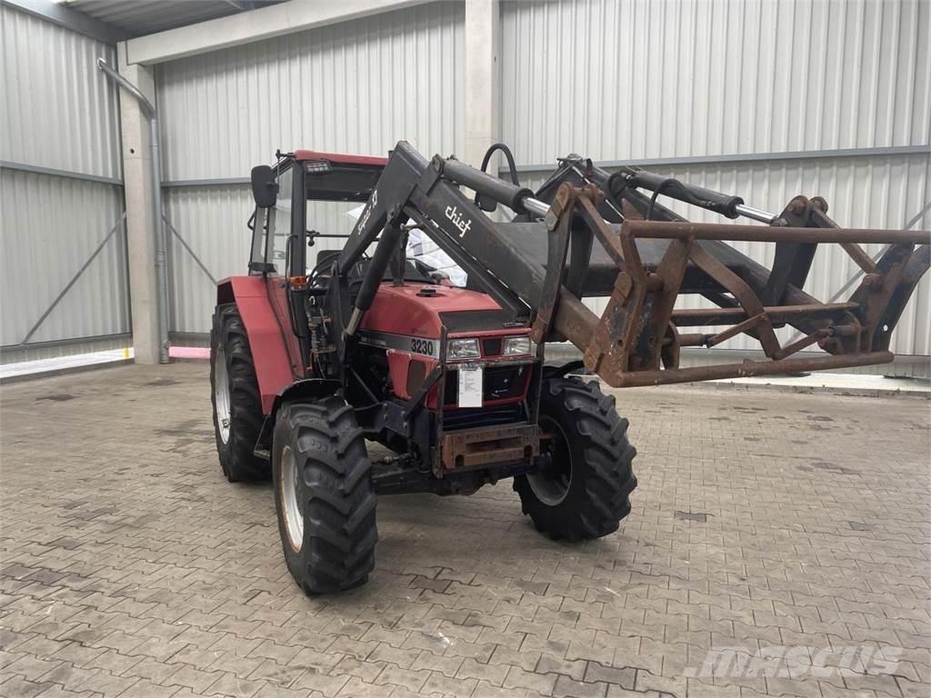 Case IH 3230 Трактора