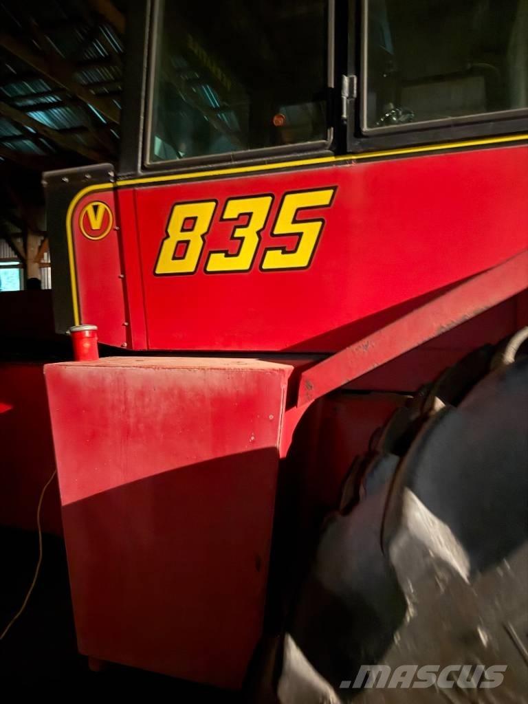 Versatile 835 Трактора