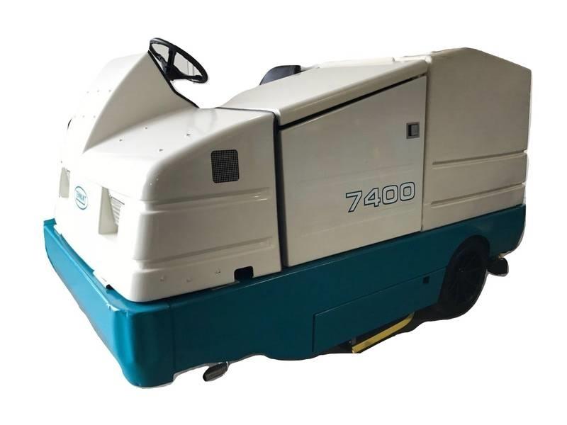 Tennant 7400 GAZ Вакуумные уборочные машины