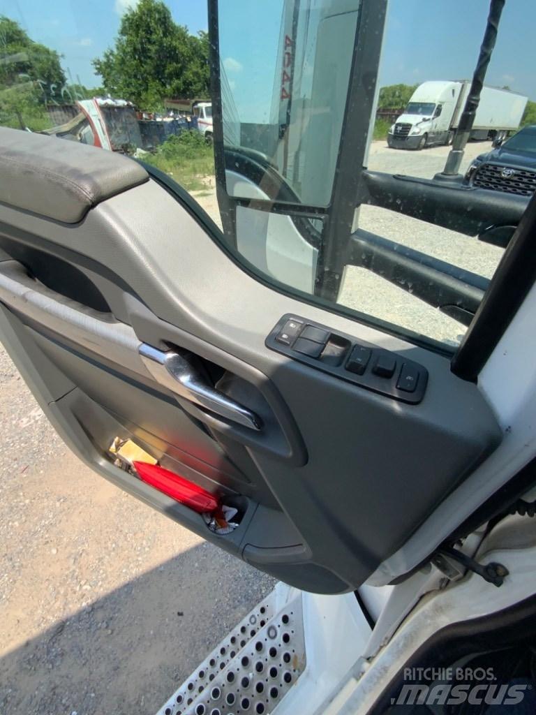 Kenworth T 680 Седельные тягачи