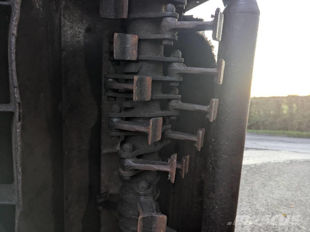 McConnel PA93 Кусторезы