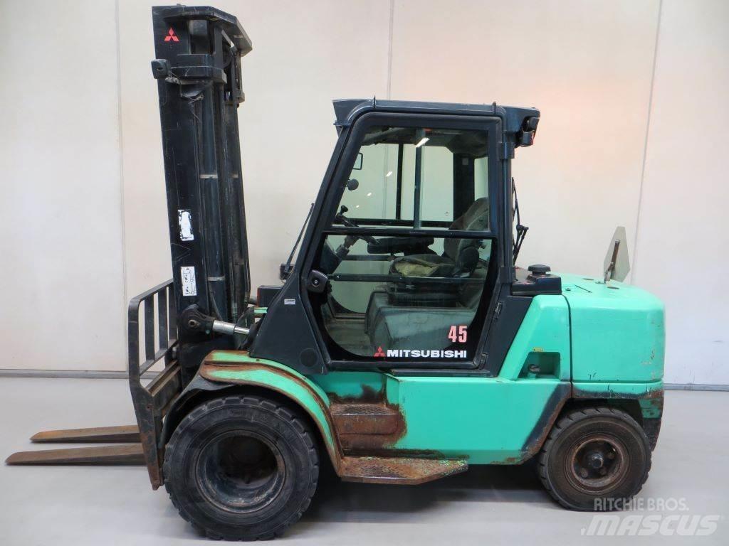 Mitsubishi FD45K Дизельные погрузчики