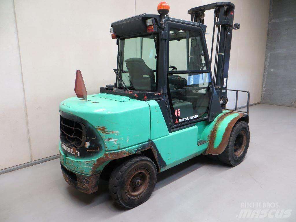 Mitsubishi FD45K Дизельные погрузчики