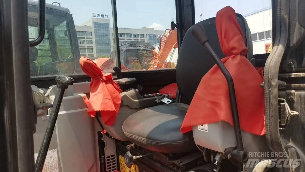 CAT 305 Гусеничные экскаваторы