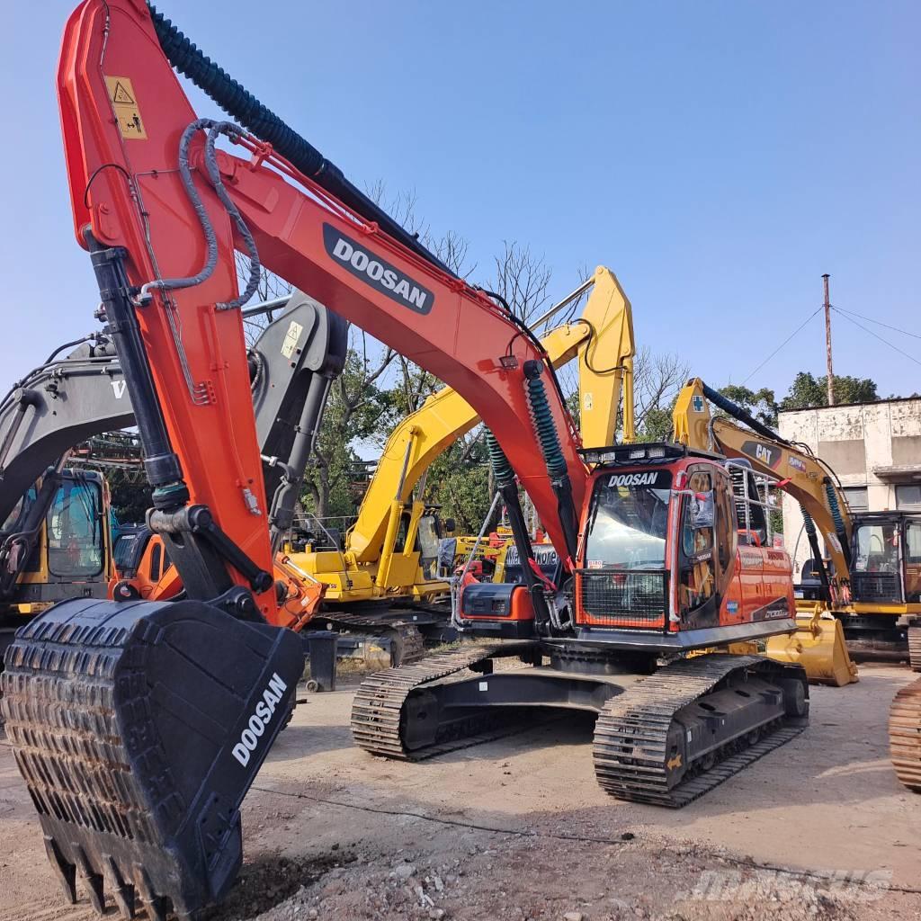 Doosan DX 300 LC Гусеничные экскаваторы