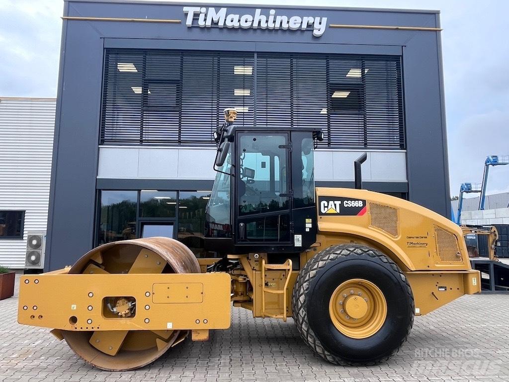 CAT CS66B Грунтовые катки