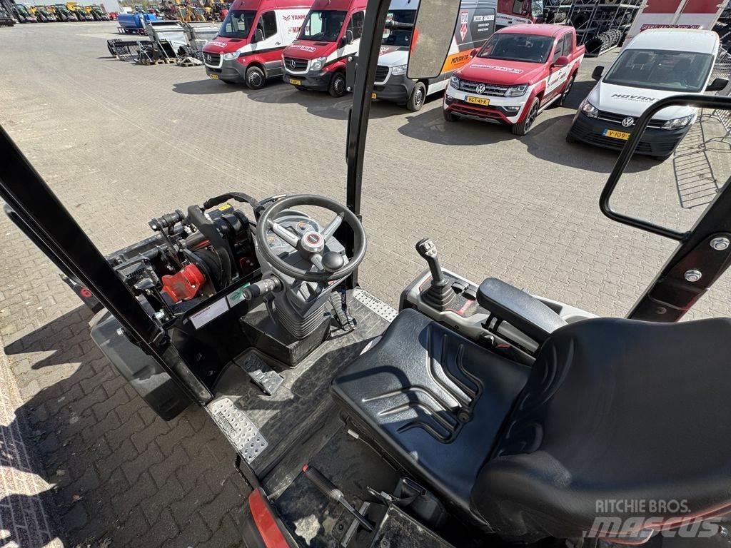 Manitou MLA 3-25 Фронтальные погрузчики