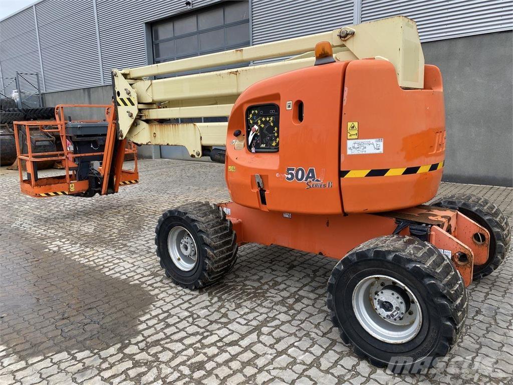 JLG 450AJ Коленчатые подъемники